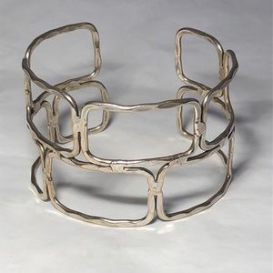 Hammer Brick Pattern Cuff Bracelet